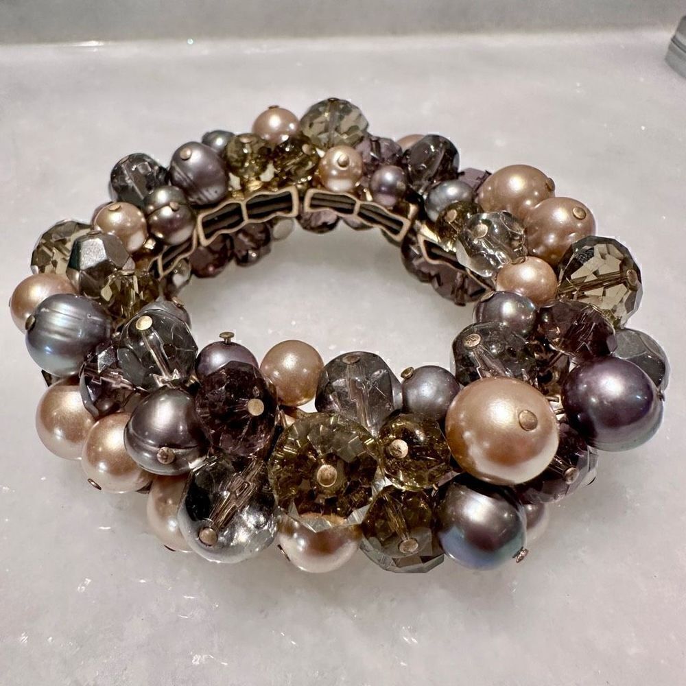 Stella & Dot Faux Pearl Crystal Cluster Black Gold Grey Bauble Bracelet